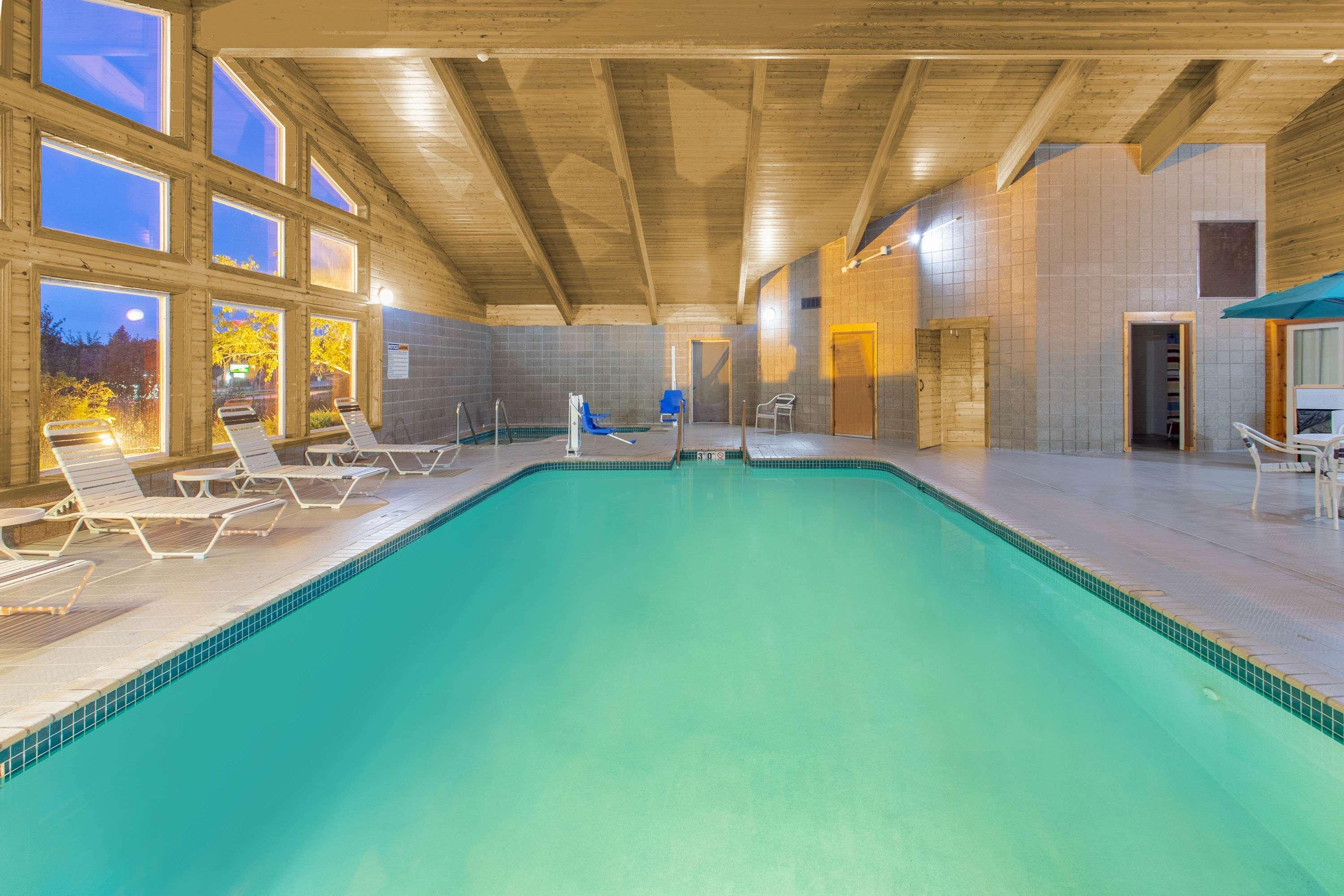 Americinn By Wyndham Rhinelander Buitenkant foto