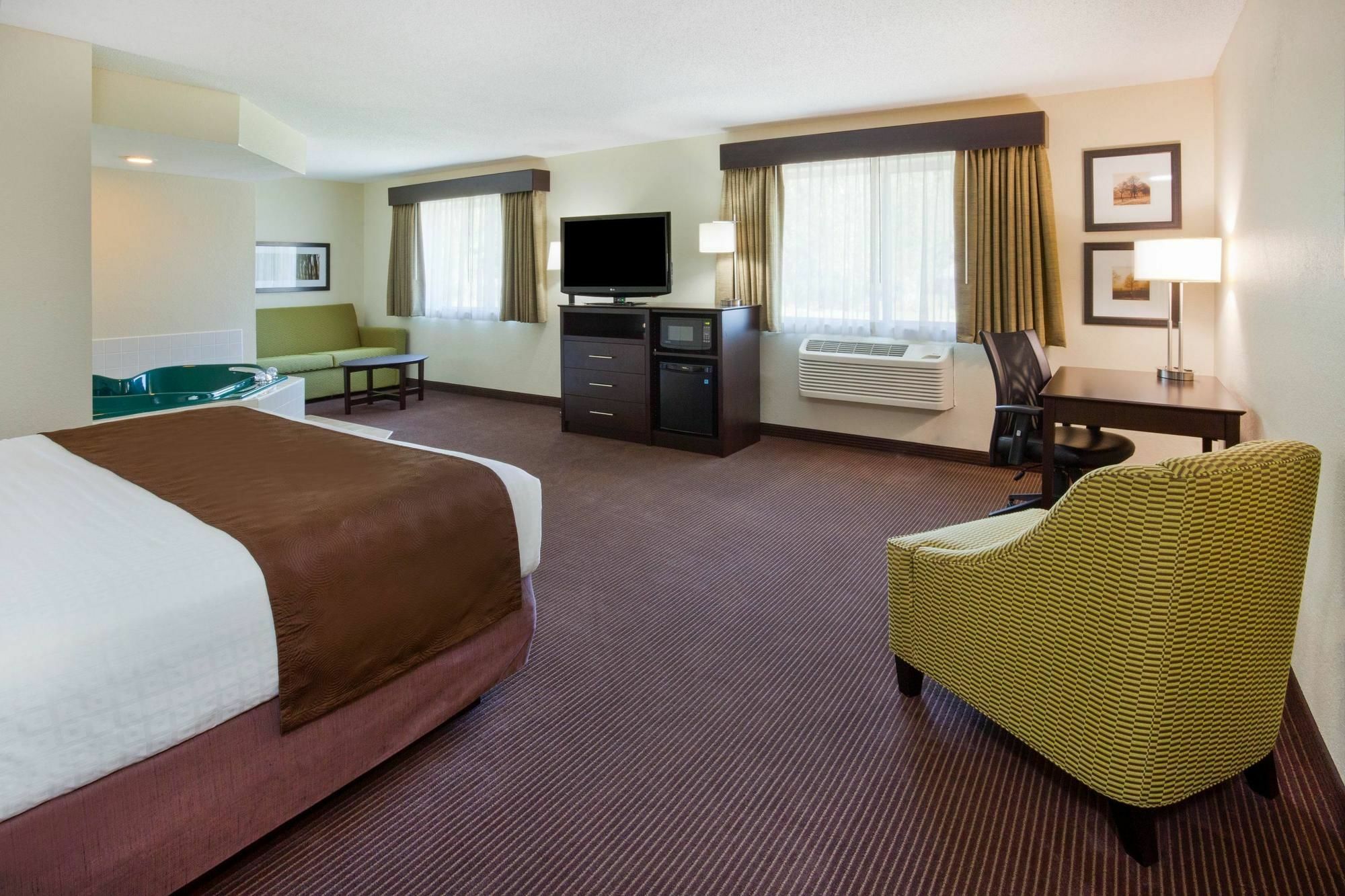 Americinn By Wyndham Rhinelander Buitenkant foto